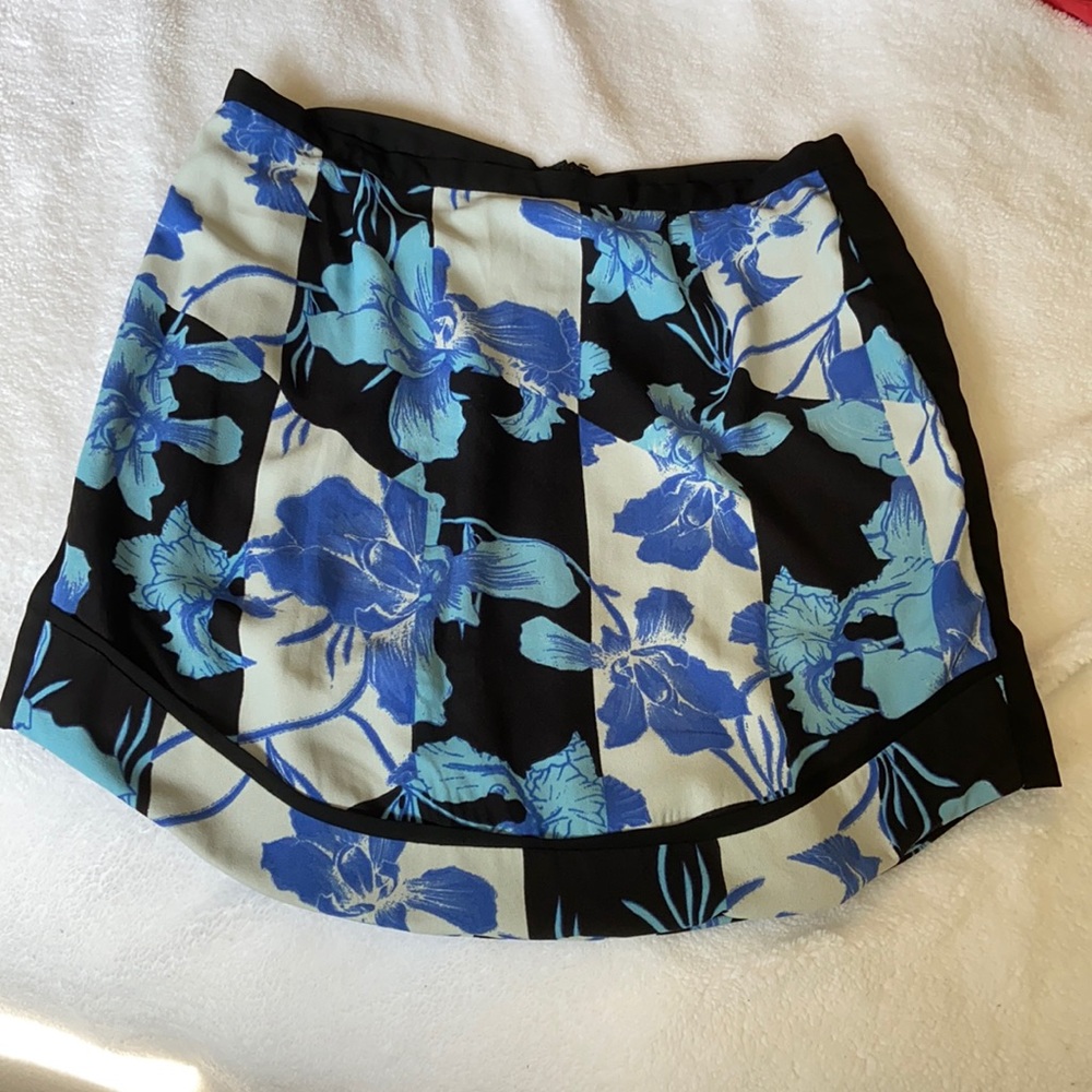 Floral Mini skirt